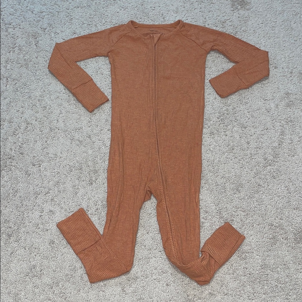 EUC Little Sleepies Ribbed Zippy